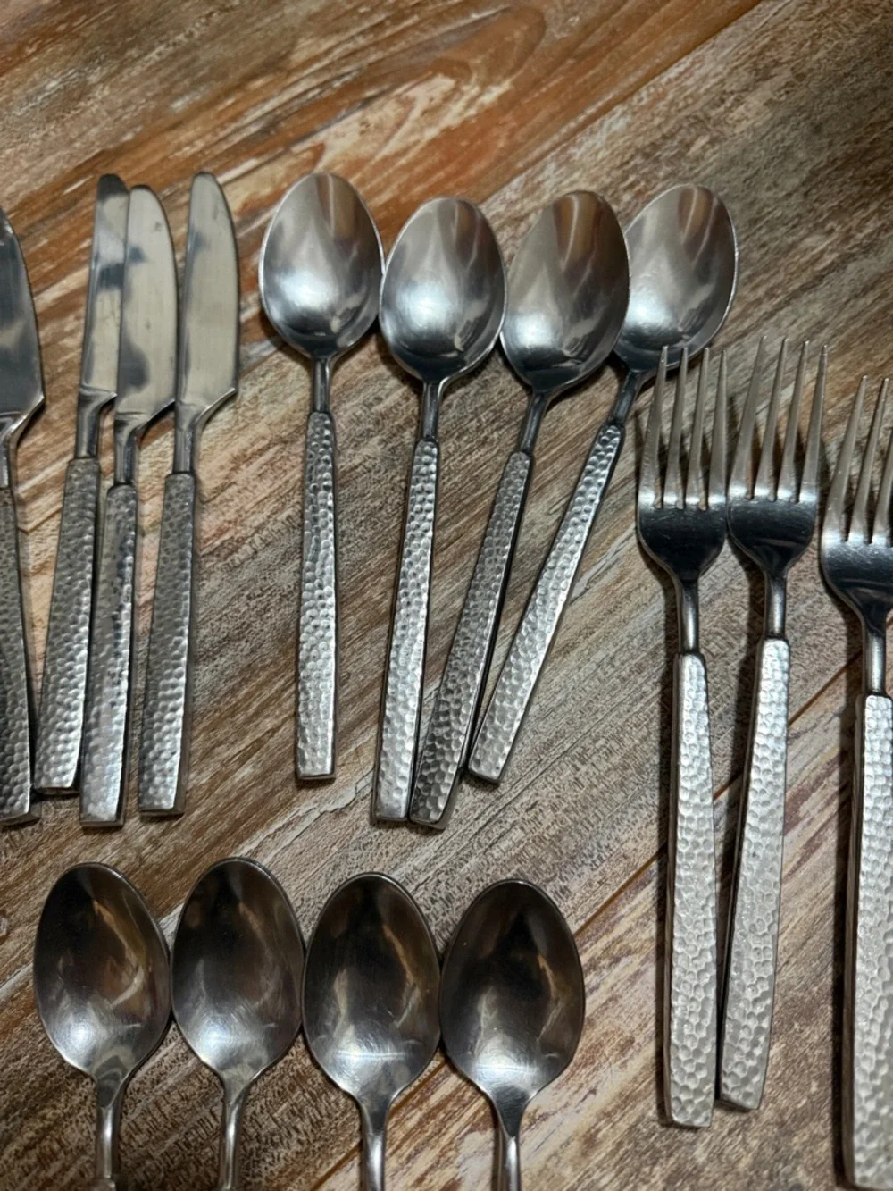 Hammered Stainless Steel Flatware Set